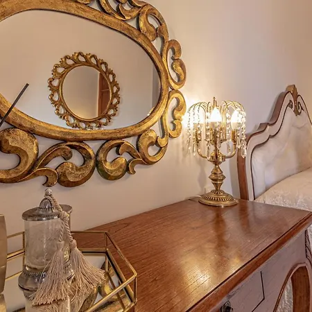 شقة Elegant Elite Palace Apartment أذيخي